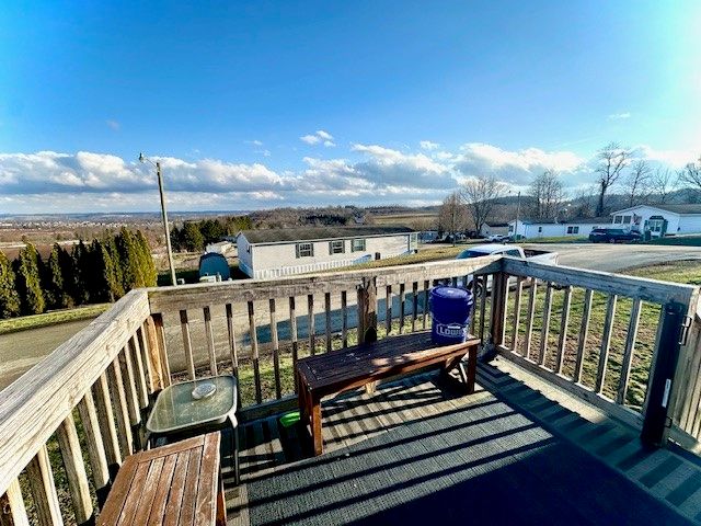 203 Knight Dr, Belle Vernon, PA 15012