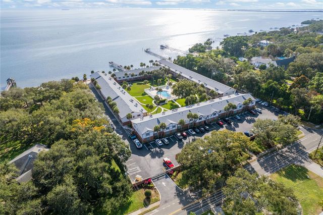 650 PINELLAS POINT DRIVE S 122, St Petersburg, FL 33705