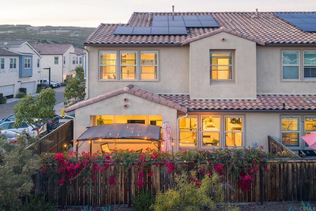 1124 Calle Obsidiana 3, Chula Vista, CA 91913