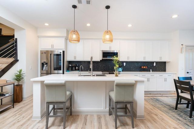 1124 Calle Obsidiana 3, Chula Vista, CA 91913