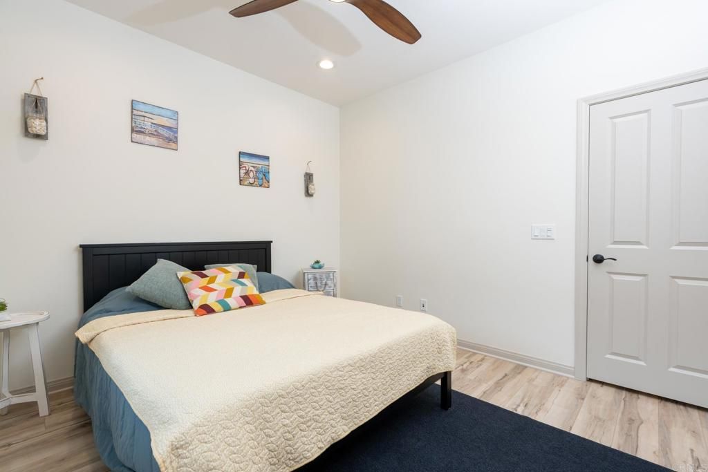 Image 15 of property listing at 1124 Calle Obsidiana 3, Chula Vista, CA 91913