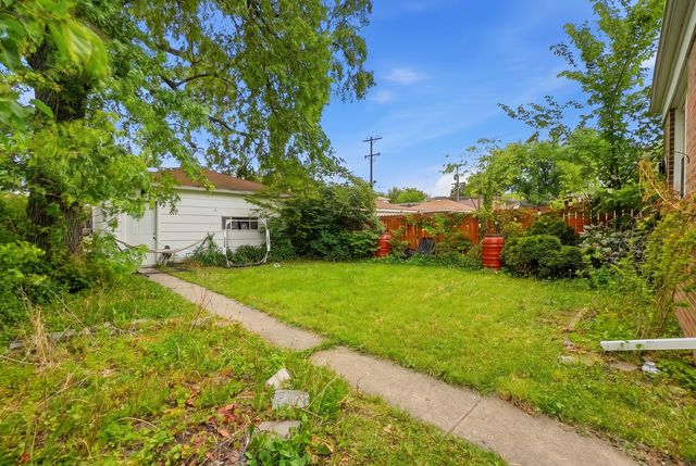 12243 ANN Street, Blue Island, IL 60406