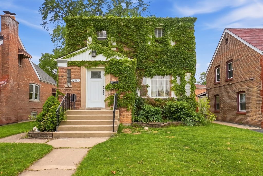 12243 ANN Street, Blue Island, IL 60406