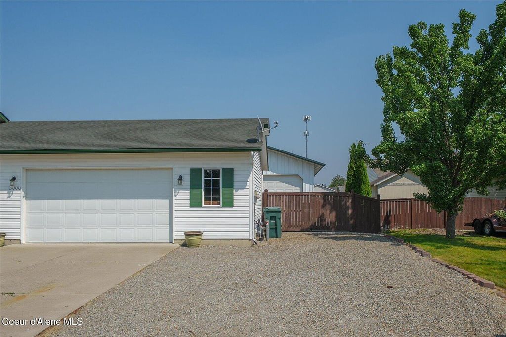 3000 E Burgundy TRL, Post Falls, ID 83854 photo 3