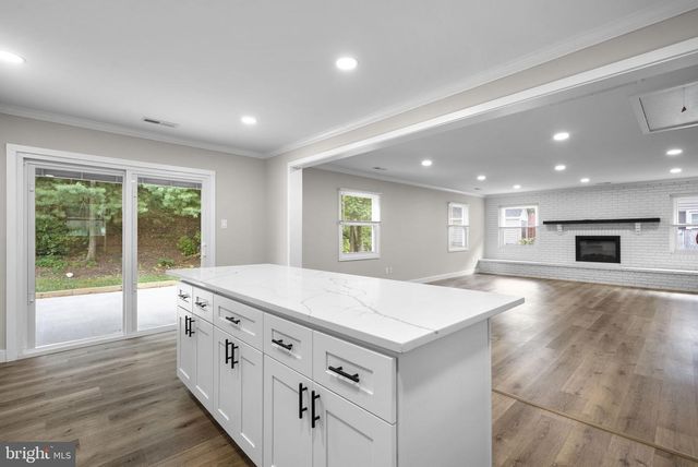 12211 MALIN LN, Bowie, MD 20715