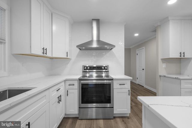 12211 MALIN LN, Bowie, MD 20715