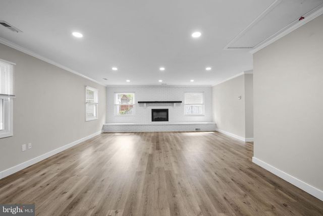 12211 MALIN LN, Bowie, MD 20715