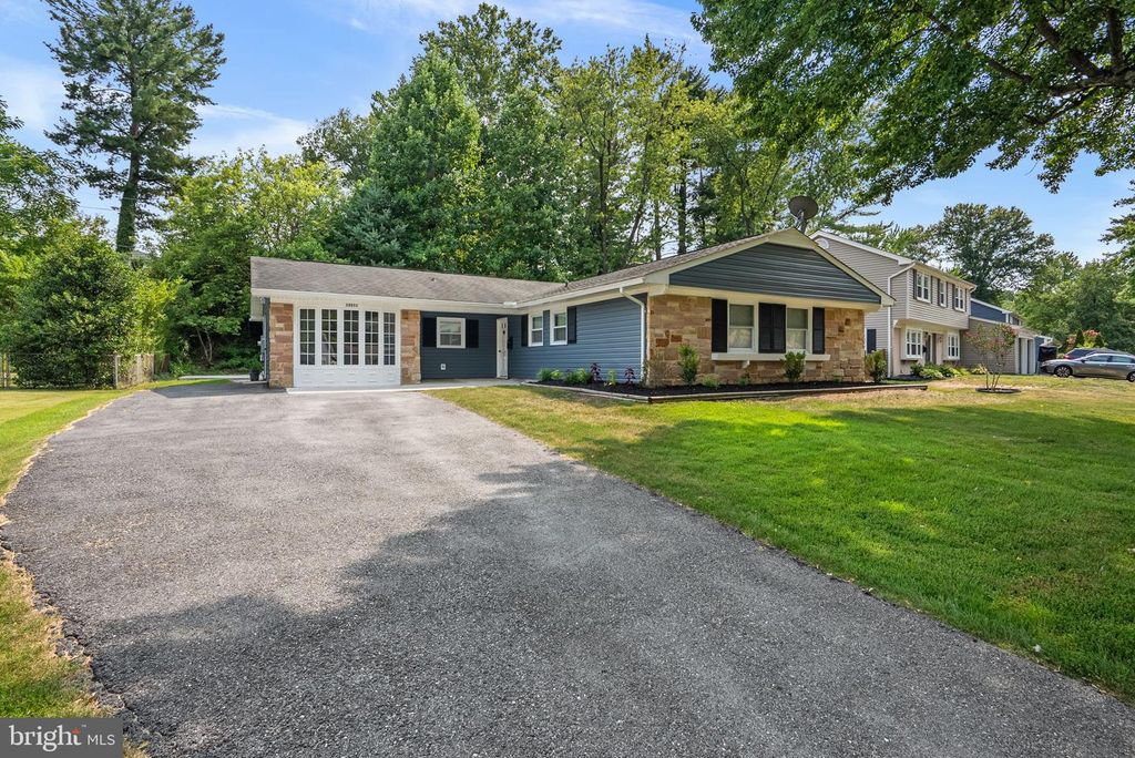 12211 MALIN LN, Bowie, MD 20715