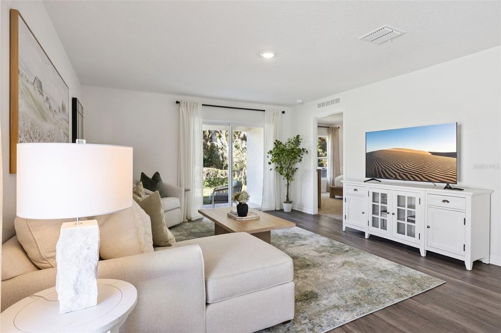 Image 9 of property listing at 5709 SOMERSET, Haines City, FL 33844