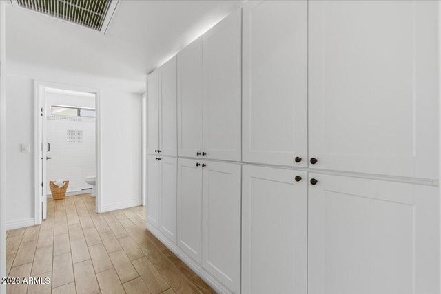 5501 E EMELITA Avenue, Mesa, AZ 85206