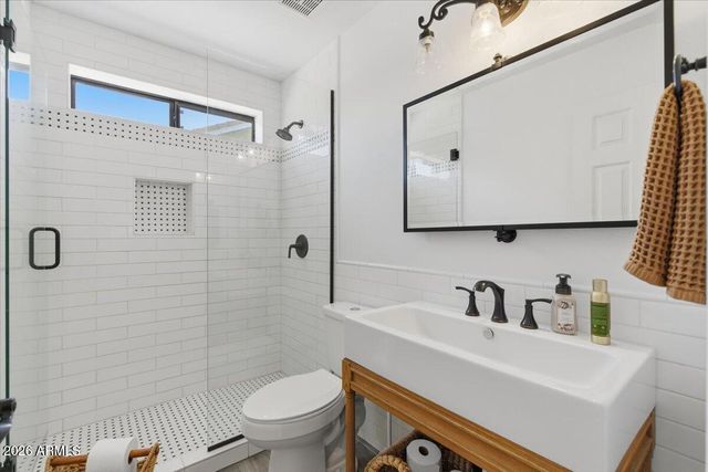 5501 E EMELITA Avenue, Mesa, AZ 85206