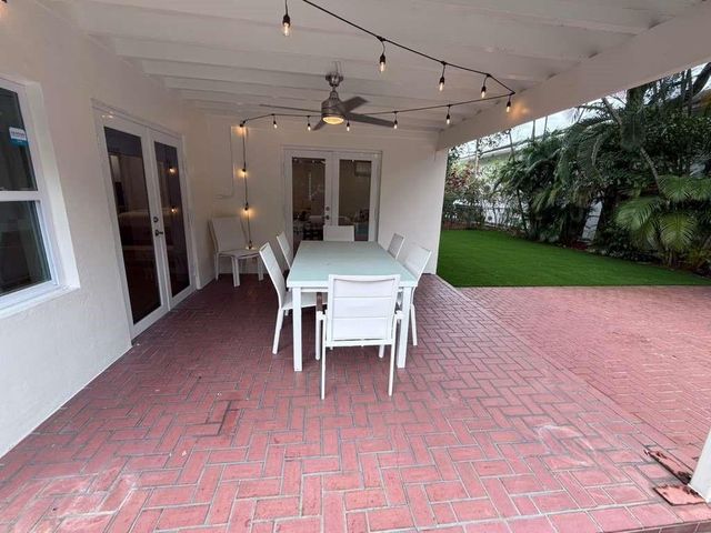 800 SE 11th Court, Fort Lauderdale, FL 33316