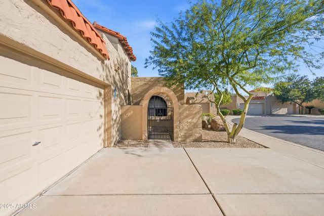 2920 W JUNIPER Avenue, Phoenix, AZ 85053
