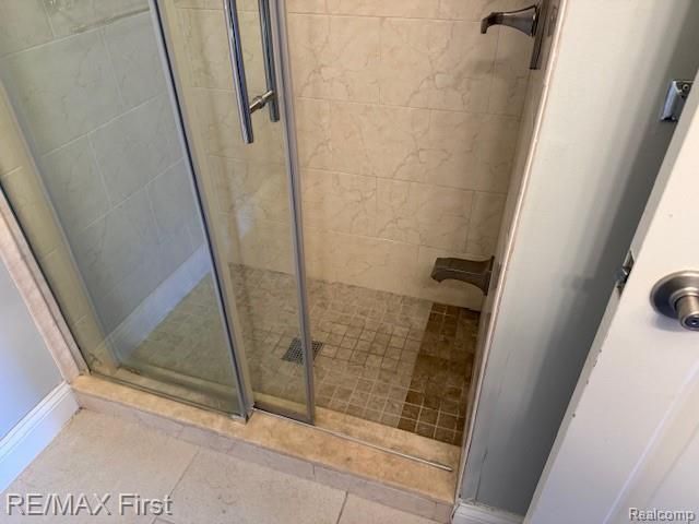 16640 16640 GLENMOOR BLVD Boulevard, Macomb Township, MI 48044