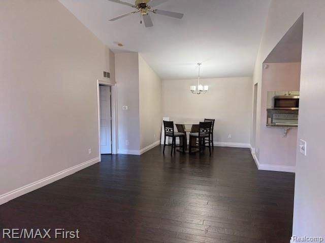 16640 16640 GLENMOOR BLVD Boulevard, Macomb Township, MI 48044