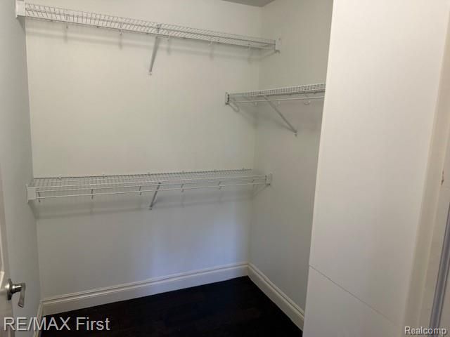 16640 16640 GLENMOOR BLVD Boulevard, Macomb Township, MI 48044