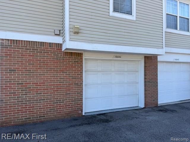 16640 16640 GLENMOOR BLVD Boulevard, Macomb Township, MI 48044