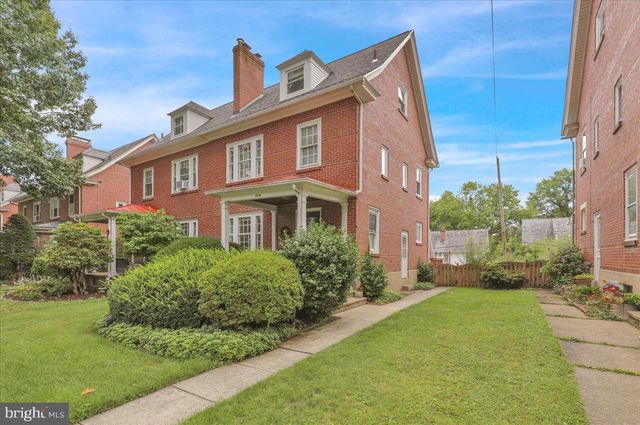 1530 CLEVELAND AVE, Wyomissing, PA 19610