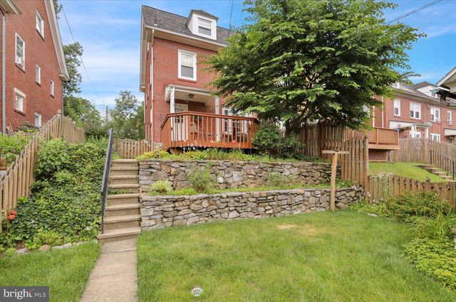 1530 CLEVELAND AVE, Wyomissing, PA 19610