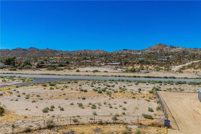 6780 Lindbergh Lane, Yucca Valley, CA 92284