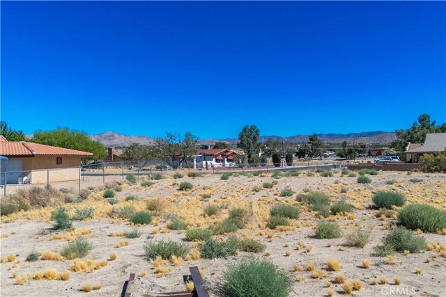 6780 Lindbergh Lane, Yucca Valley, CA 92284
