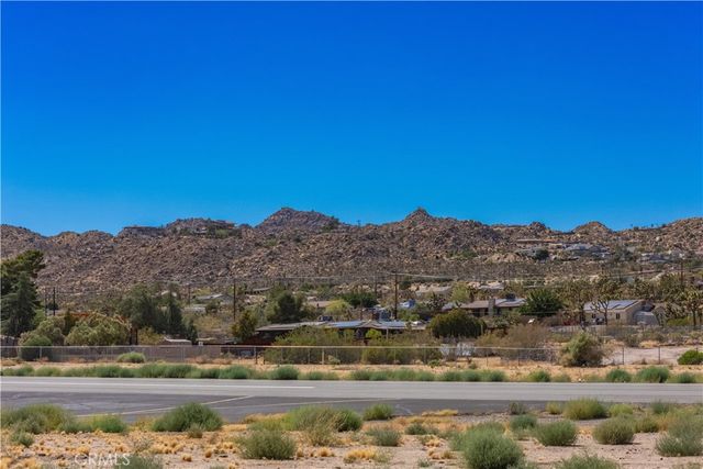 6780 Lindbergh Lane, Yucca Valley, CA 92284