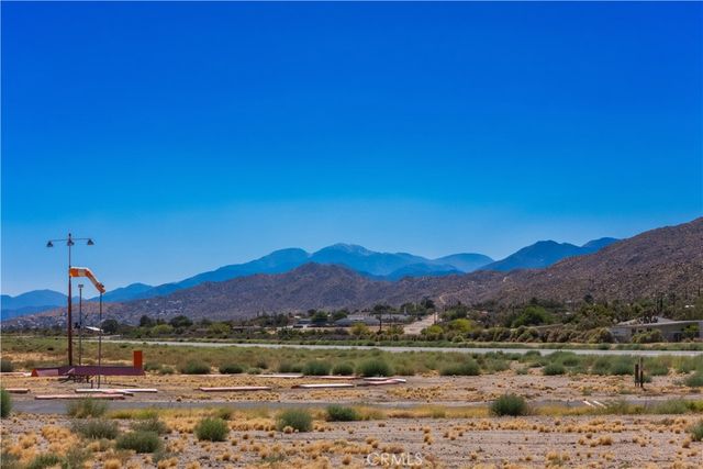 6780 Lindbergh Lane, Yucca Valley, CA 92284