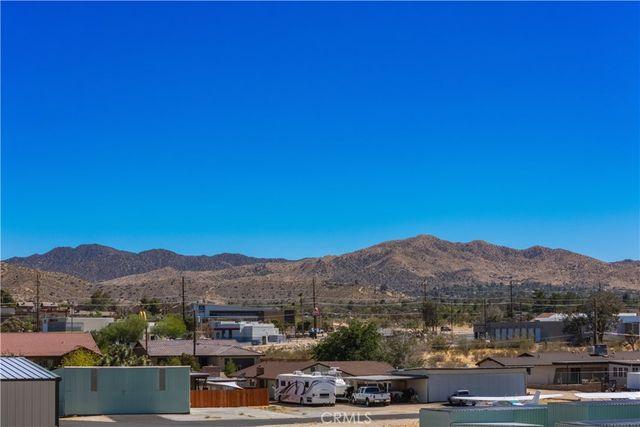6780 Lindbergh Lane, Yucca Valley, CA 92284