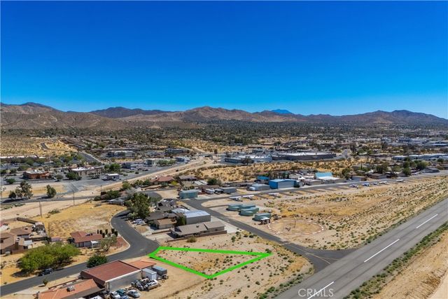 6780 Lindbergh Lane, Yucca Valley, CA 92284