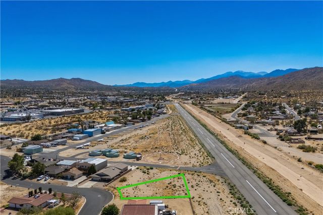 6780 Lindbergh Lane, Yucca Valley, CA 92284
