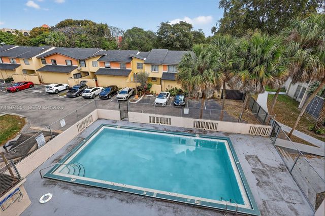 9678 Fontainebleau Blvd 410, Miami, FL 33172