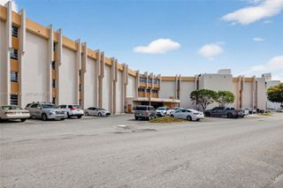 9678 Fontainebleau Blvd 410, Miami, FL 33172