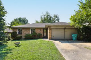3130 East Meadowmere Street, Springfield, MO 65804