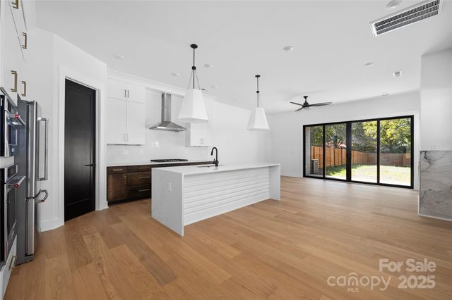 315 E Peterson Street, Charlotte, NC 28217