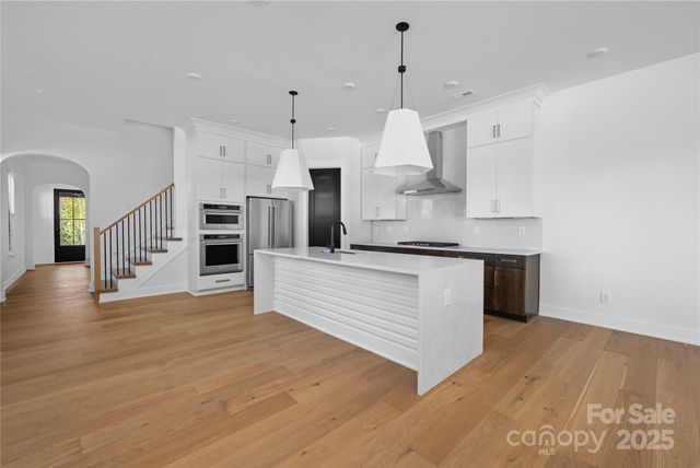 315 E Peterson Street, Charlotte, NC 28217