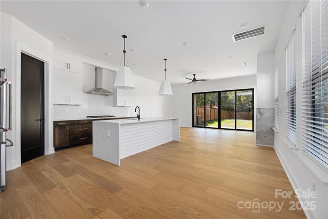 315 E Peterson Street, Charlotte, NC 28217