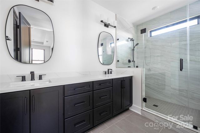 315 E Peterson Street, Charlotte, NC 28217