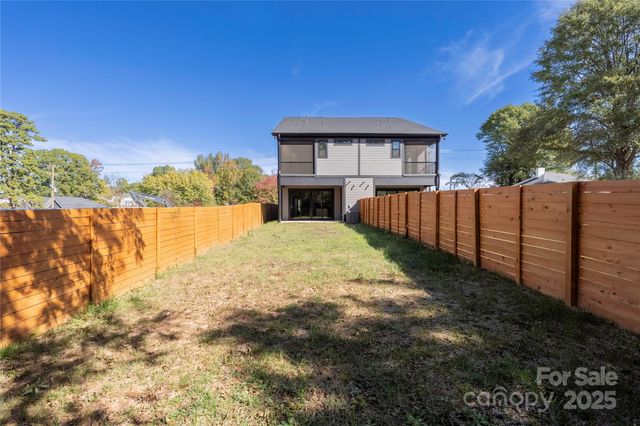 315 E Peterson Street, Charlotte, NC 28217