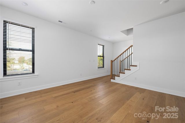 315 E Peterson Street, Charlotte, NC 28217