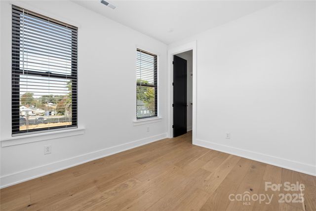 315 E Peterson Street, Charlotte, NC 28217