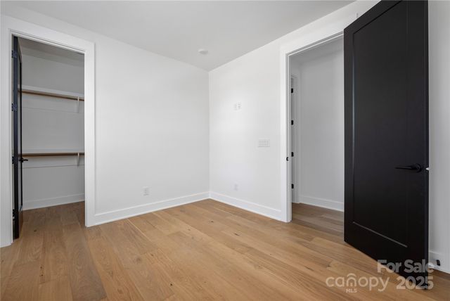 315 E Peterson Street, Charlotte, NC 28217