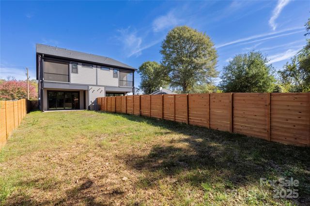 315 E Peterson Street, Charlotte, NC 28217