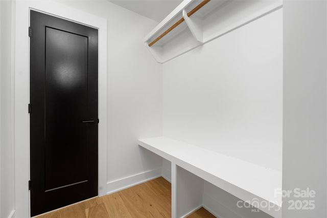 315 E Peterson Street, Charlotte, NC 28217