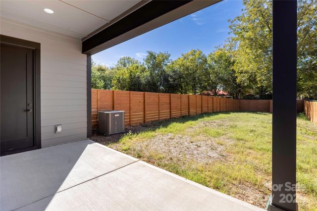 315 E Peterson Street, Charlotte, NC 28217