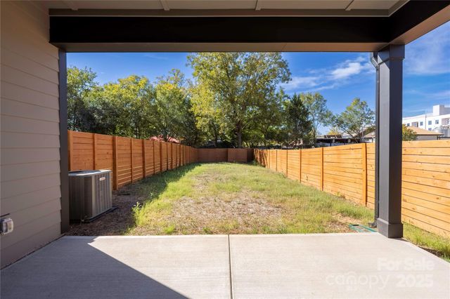 315 E Peterson Street, Charlotte, NC 28217