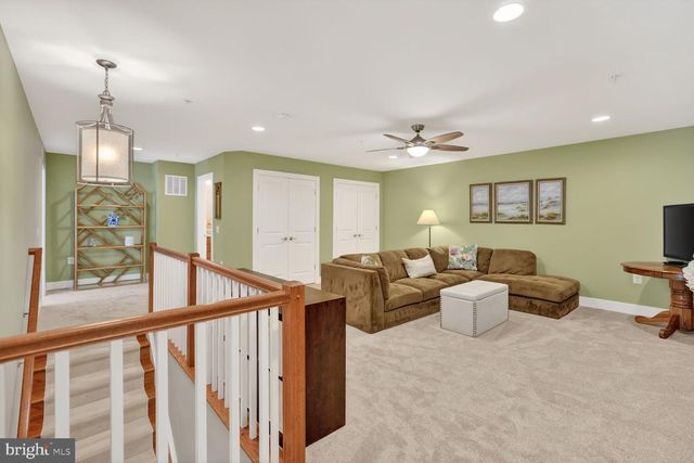 9739 KNOWLEDGE DR, Laurel, MD 20723
