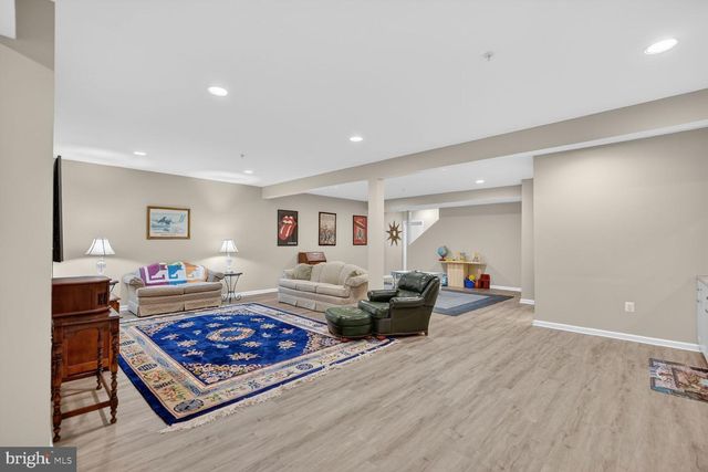9739 KNOWLEDGE DR, Laurel, MD 20723