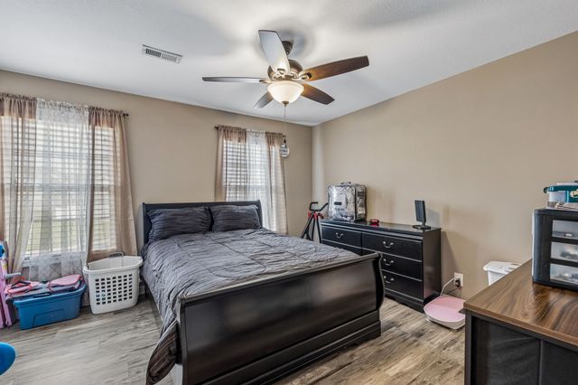 65 Ellington Ter, Clarksville, TN 37040