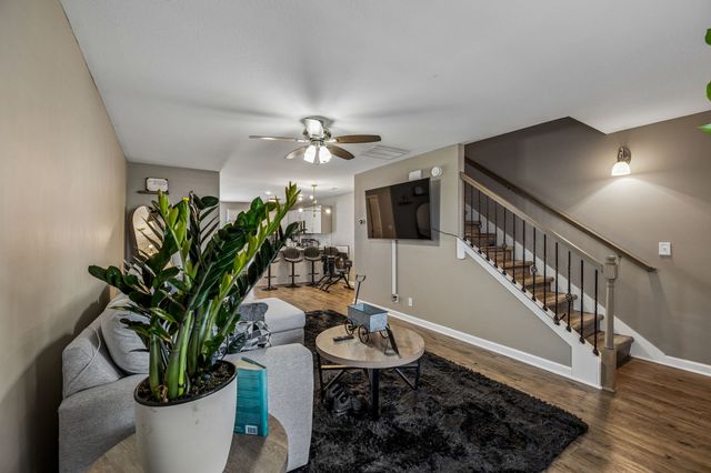 65 Ellington Ter, Clarksville, TN 37040
