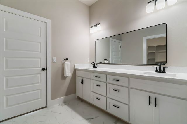 500 Apollo Drive, Centerton, AR 72719